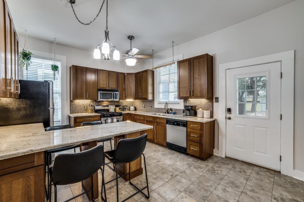 Downtown Historic 2Bdrm, Walk To Riverwalk, Alamo; Beautifully Renovated! 샌안토니오 외부 사진